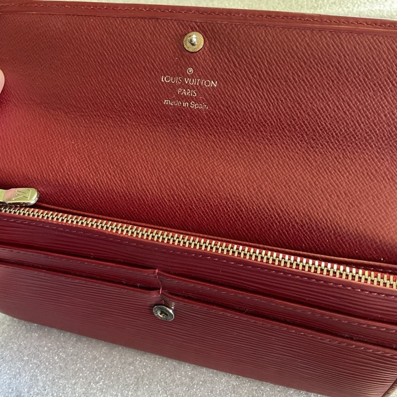 Louis Vuitton Red Leather Wallet with Chain - Picture 3 of 9